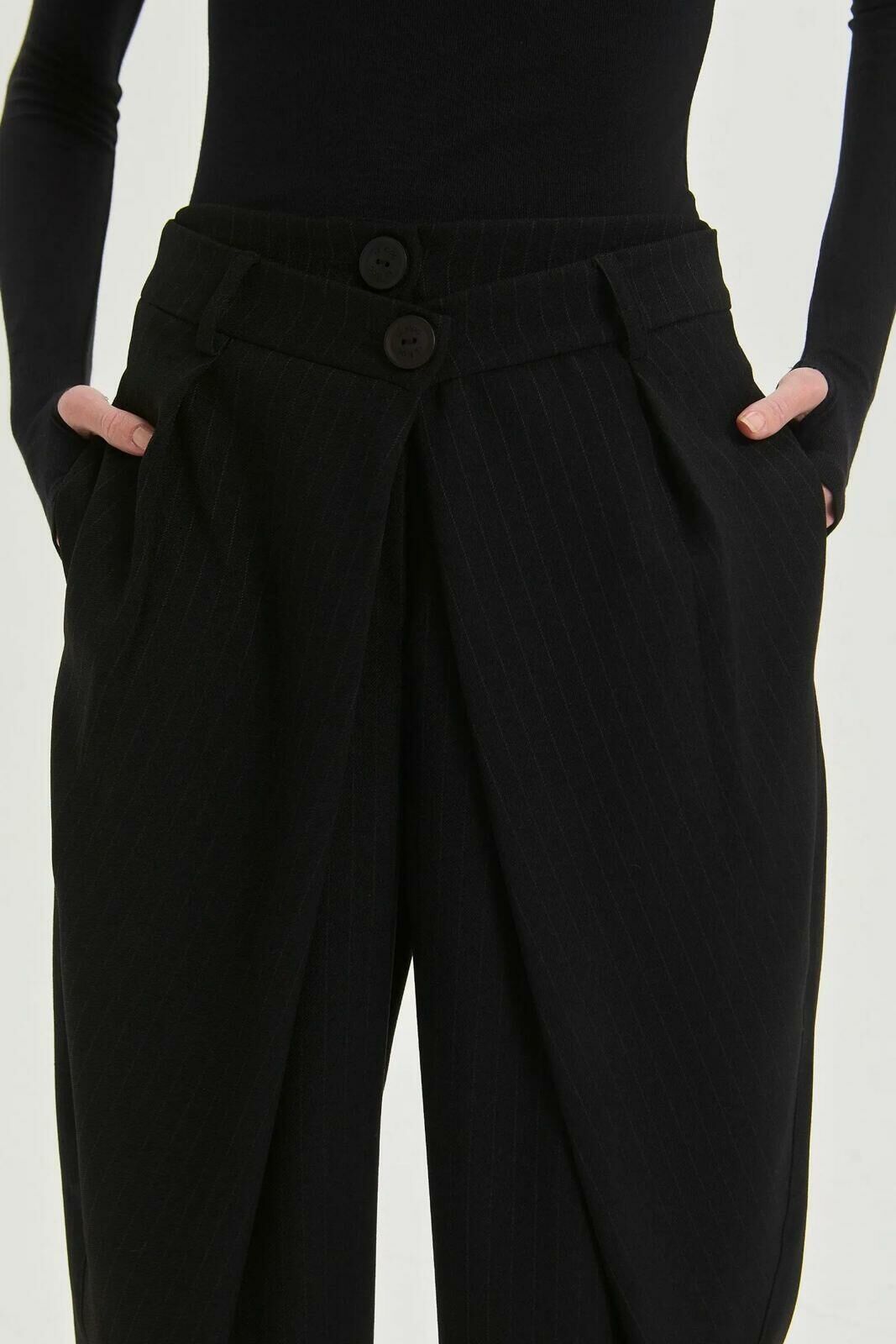 Imagem de Calça Luana Preta Le Blog